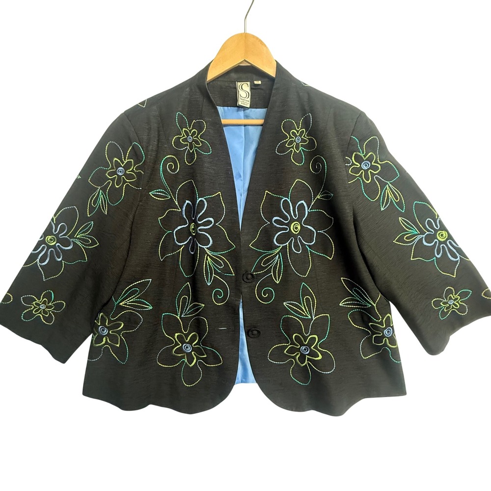 SilkLand Woman 1X Black Silk Embroidered Floral Cropped Jacket‎ Blazer